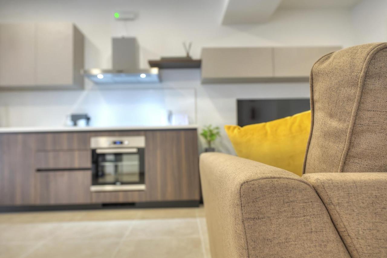 Brand New And Tastefully Furnished 2 Bedroom Apartment Ddif1-2 Gzira Екстериор снимка