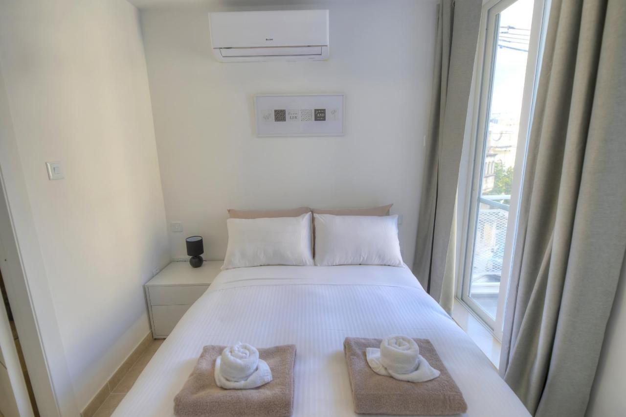 Brand New And Tastefully Furnished 2 Bedroom Apartment Ddif1-2 Gzira Екстериор снимка