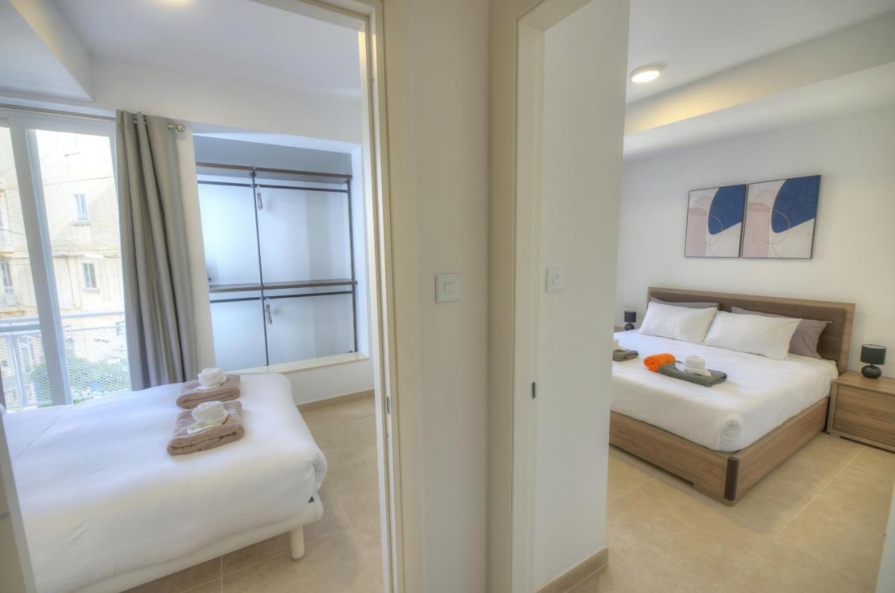 Brand New And Tastefully Furnished 2 Bedroom Apartment Ddif1-2 Gzira Екстериор снимка